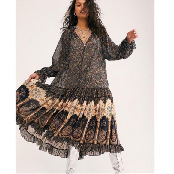 Free People Dresses & Skirts - Free People Feeling Groovy Maxi Dress